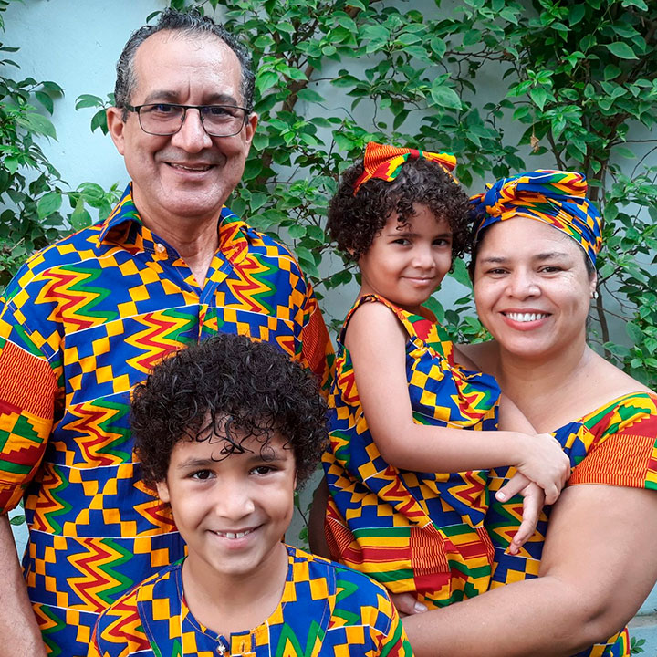 Missionário Iranaldo e Luciana e familia